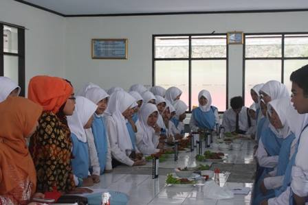 Evaluasi Praktikum Mata Kuliah Kuliner